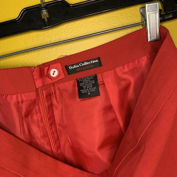 RED PENCIL SKIRT - Picture 2 of 5